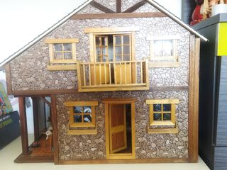Casa muñecas artesanal