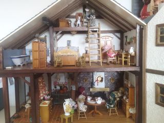 Casa muñecas artesanal