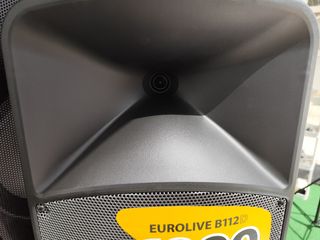 Altavoz Behringer activo autoamplificado 1000W