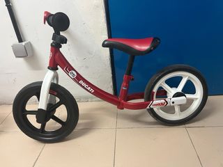 Bicicleta sin pedales Ducati