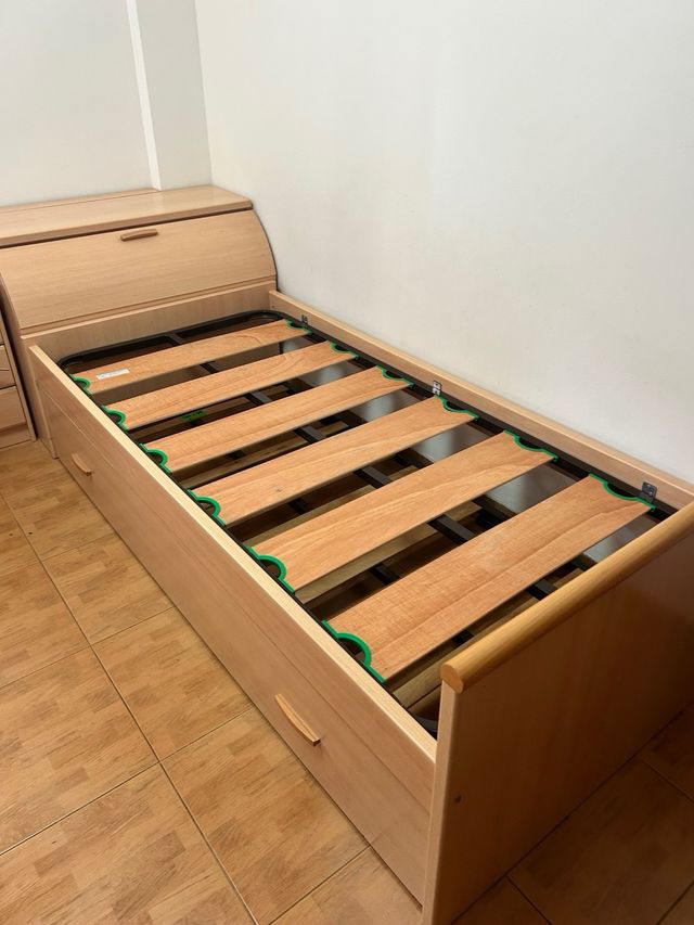 Cama 90x190 + cama nido + 2 somieres + arcón