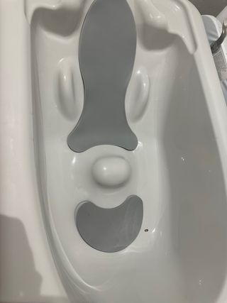 Cambiador  Jane con bañera y etc descripción.