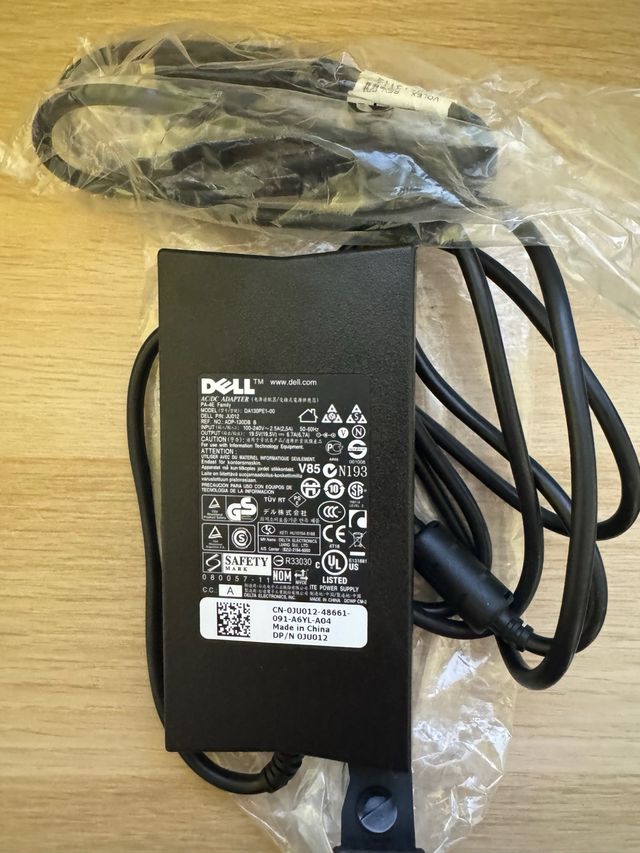 Cargador Dell DA130PE1-00