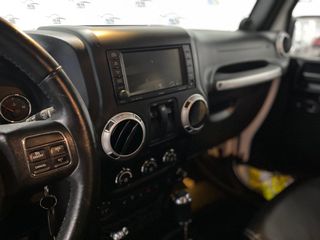Jeep Wrangler SAHARA CRD 200CV 2013