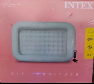 Cama hinchable Intex infantil