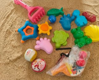 Giochi da Spiaggia: Secchiello, annaffiatoio e for