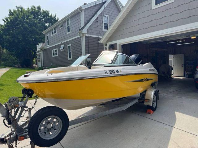 Lancha Starcraft 1600 - Motor Honda bf75