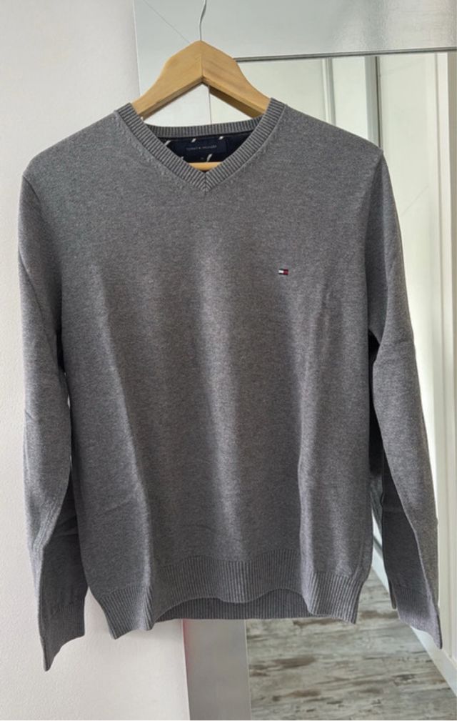 Suéter Tommy Hilfiger Gris