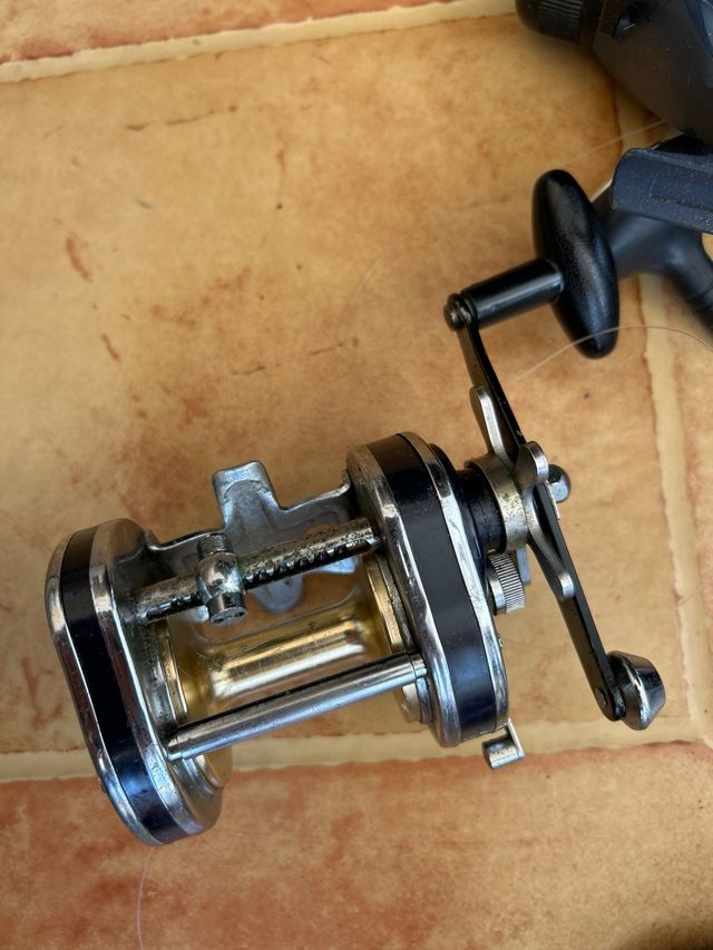 5 Carretes Pesca - Repuestos