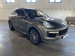 Porsche Cayenne TURBO  520CV 2015