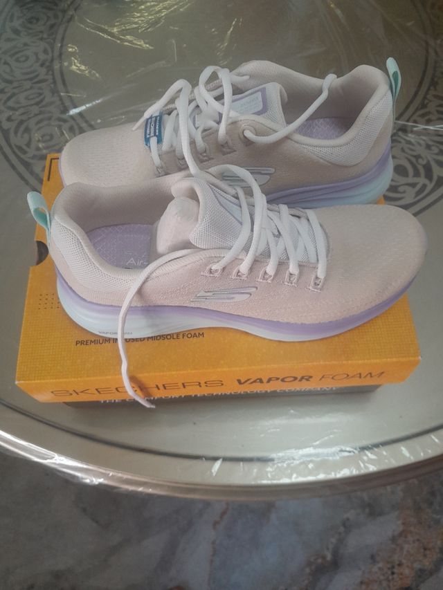 Scarpe Skechers Vapor Foam - Nuova taglia 36.5