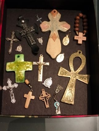 10 Crocifissi & Ciondoli Vari