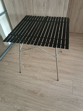 Mesa Plegable Metálica (66cm)