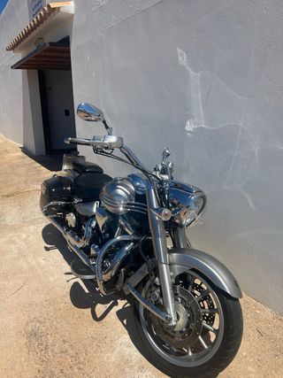 Yamaha Midnight Star XV 1900cc