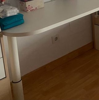Cama nido + mesa estudio - blanco/beige