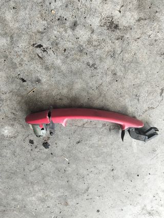 Maneta puerta trasera roja