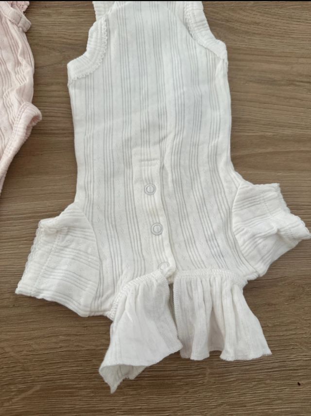 3 Bodys Bebé Rosa y Blanco