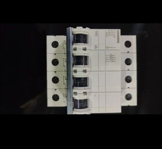3 Interruptores Siemens 63A 3P N