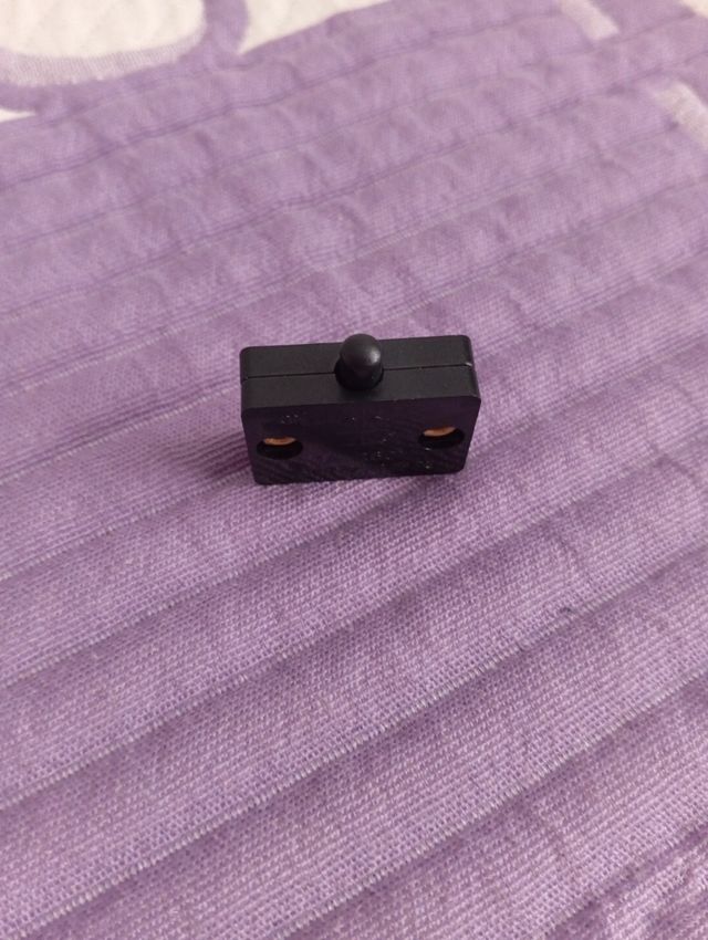 16unid. Interruptor 1A 250V - Pulsador