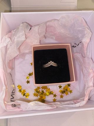Anillo Pandora Corona Plata, con todas las cajas 