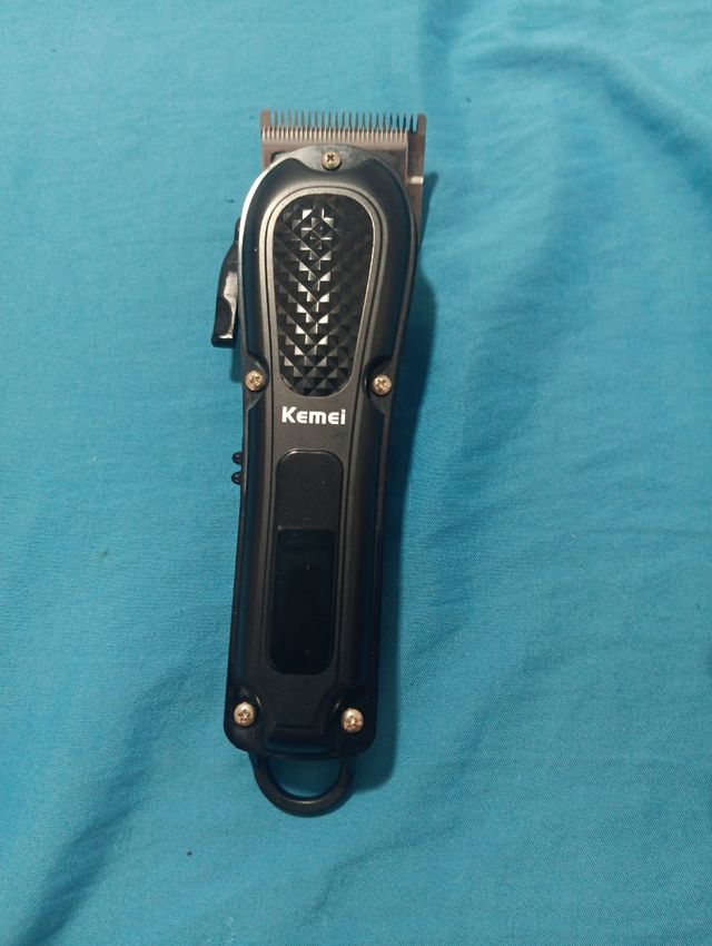Cortapelos Kemei KM-1071