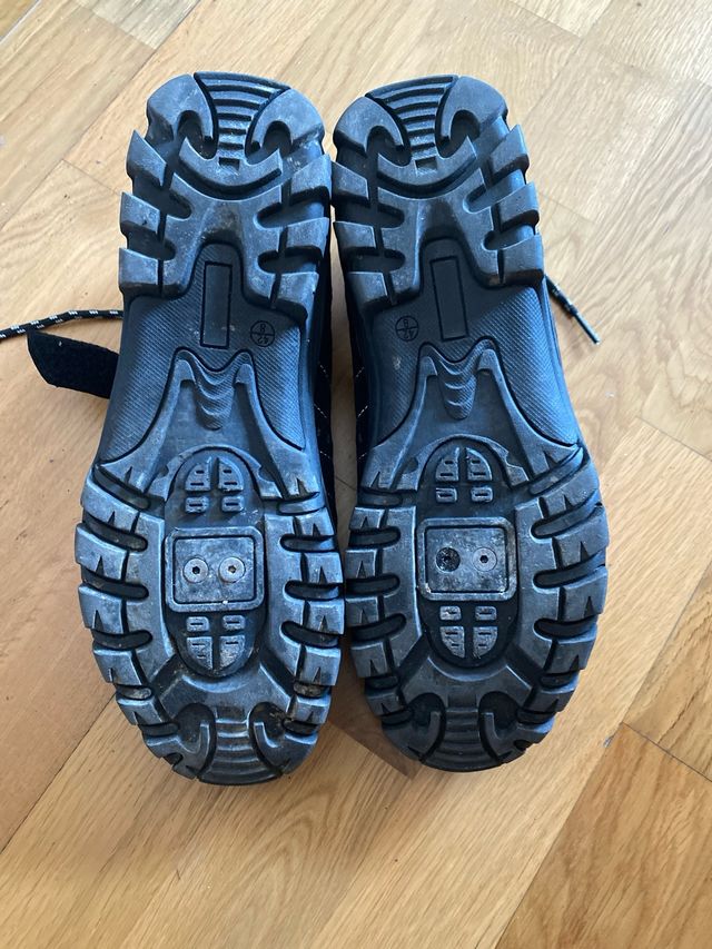 Zapatillas bicicleta.