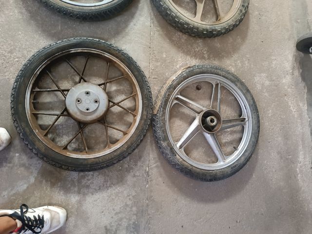 Llantas Derbi Variant y vespino