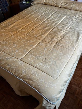 Edredón colcha amarillo mostaza - Cama