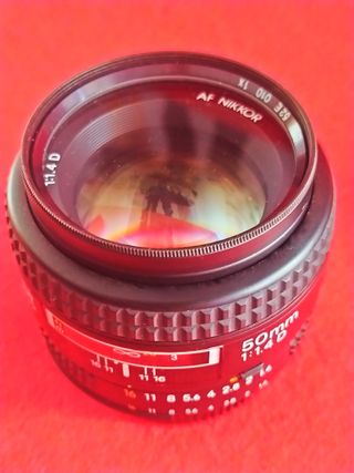 Objetivo Nikon 50mm 1:1.4 AF Nikkor