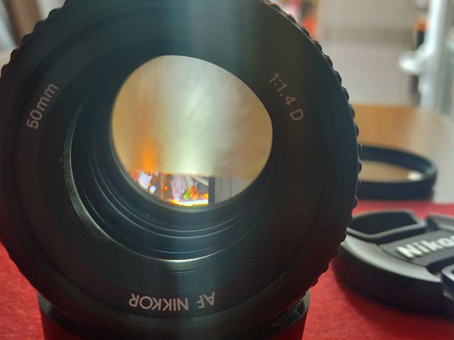 Objetivo Nikon 50mm 1:1.4 AF Nikkor