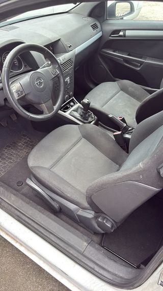 Opel Astra 2009