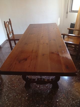 Mesa madera maciza + 8 sillas