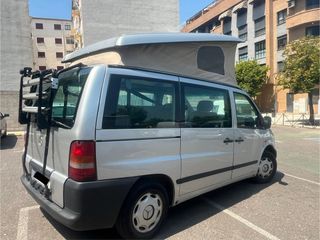 Furgoneta camperizada Mercedes Vito del año 2000