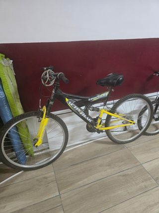 Bicicleta montaña negra/amarilla