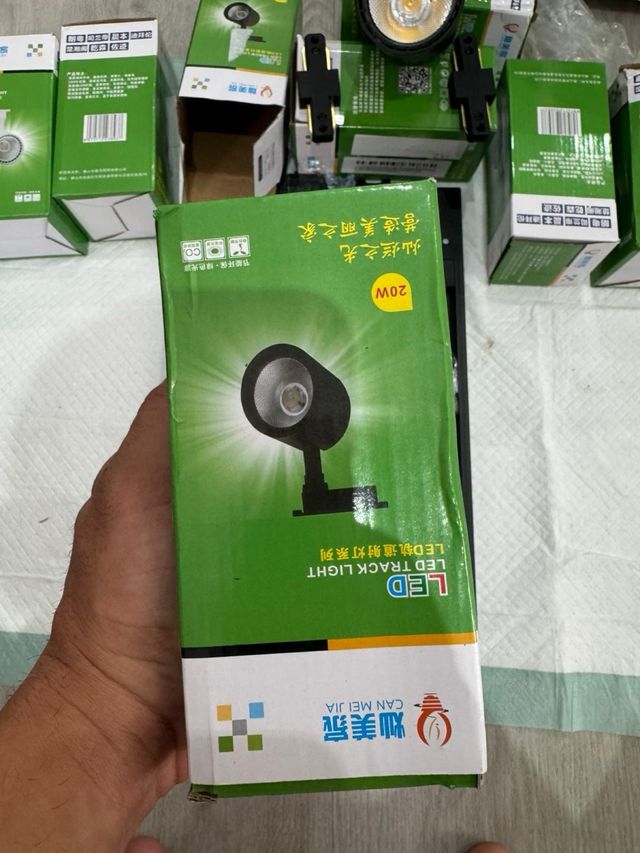 8 Focos LED Carril Techo - Aluminio