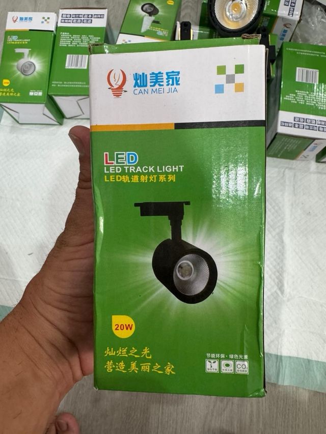 8 Focos LED Carril Techo - Aluminio