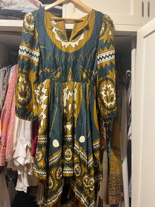 Vestido sfera con etiqueta 