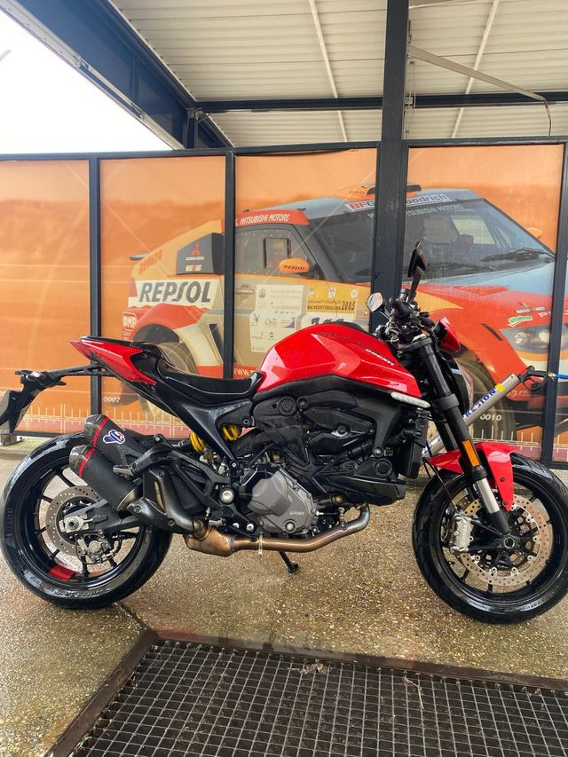 Ducati Monster 937cc +