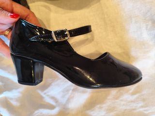 Zapato charol niña flamenco Talla 32