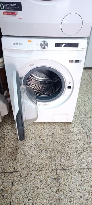 Lavadora Carga Frontal Samsung 
10 . 5 KG 