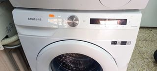 Lavadora Carga Frontal Samsung 
10 . 5 KG 