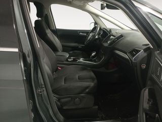 Ford S Max Titanium