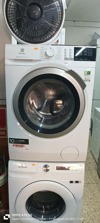 Lavadora Carga Frontal AEG 9 kg 
