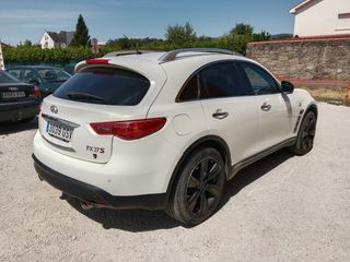 Infiniti FX37 2010
