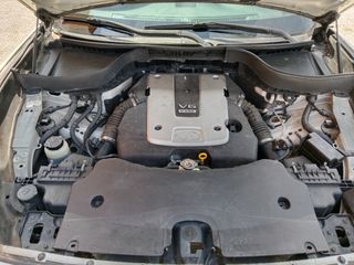 Infiniti FX37 2010