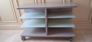 Estantería gris con ruedas - Mueble TV