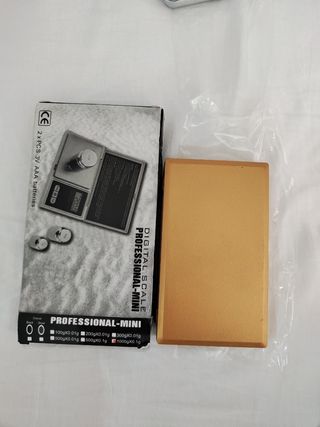 Mini báscula digital 1000g
Nueva sin estrenar 