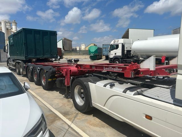 Semiremolque portacontenedores extensible Lecitrai