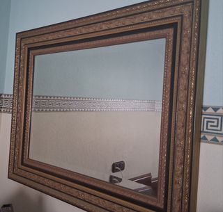 Espejo antiguo dorado con marco