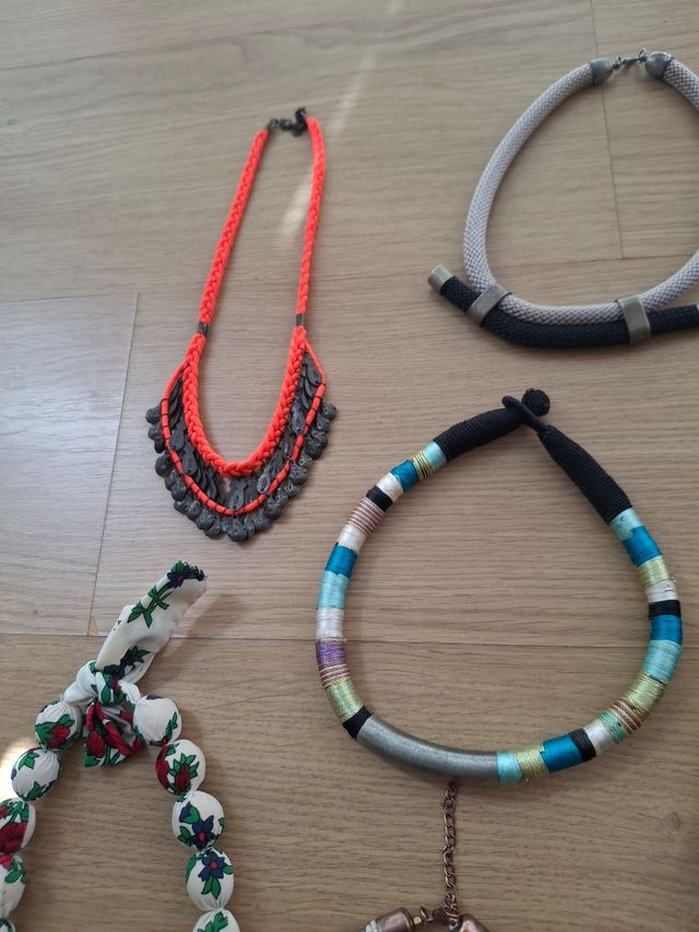 14 Colares Variados - Joalharia